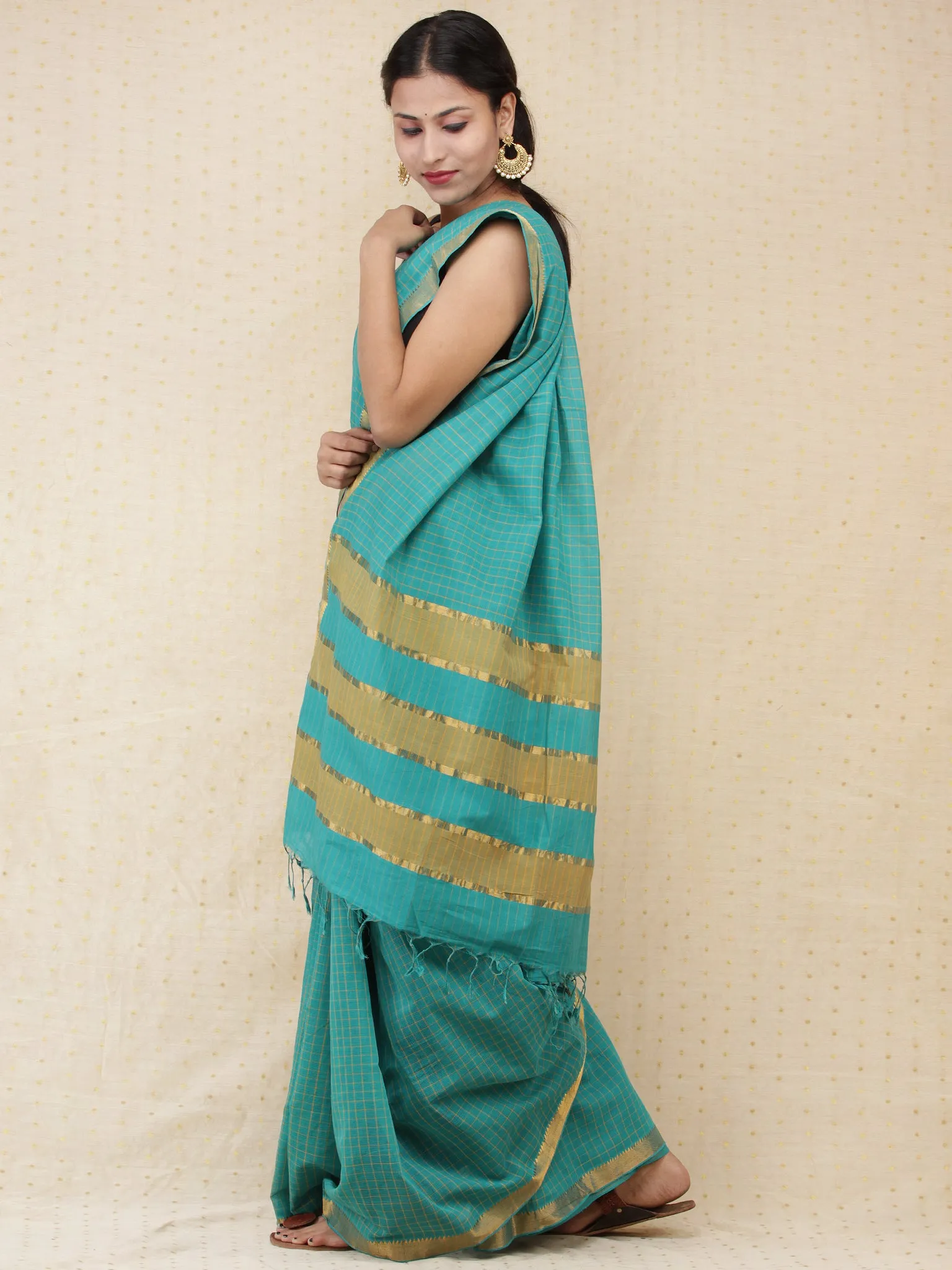 Green Golden Checks Handloom Mangalagiri Cotton Saree With Zari Border - s031704161